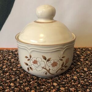 Vtg Covington Edition Idlewild Floral Stoneware Covered Sugar Dish